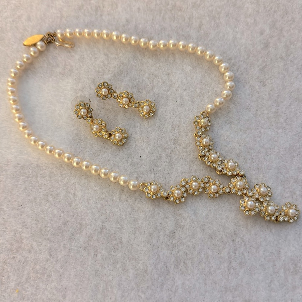 Faux pearl and gold necklace and earrings set